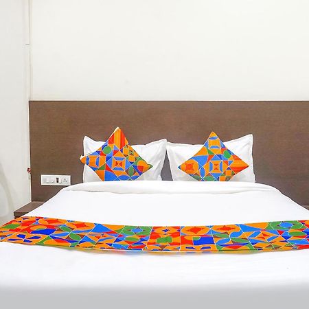 Fabhotel Om Sai - Nr Nashik Railway Station Esterno foto