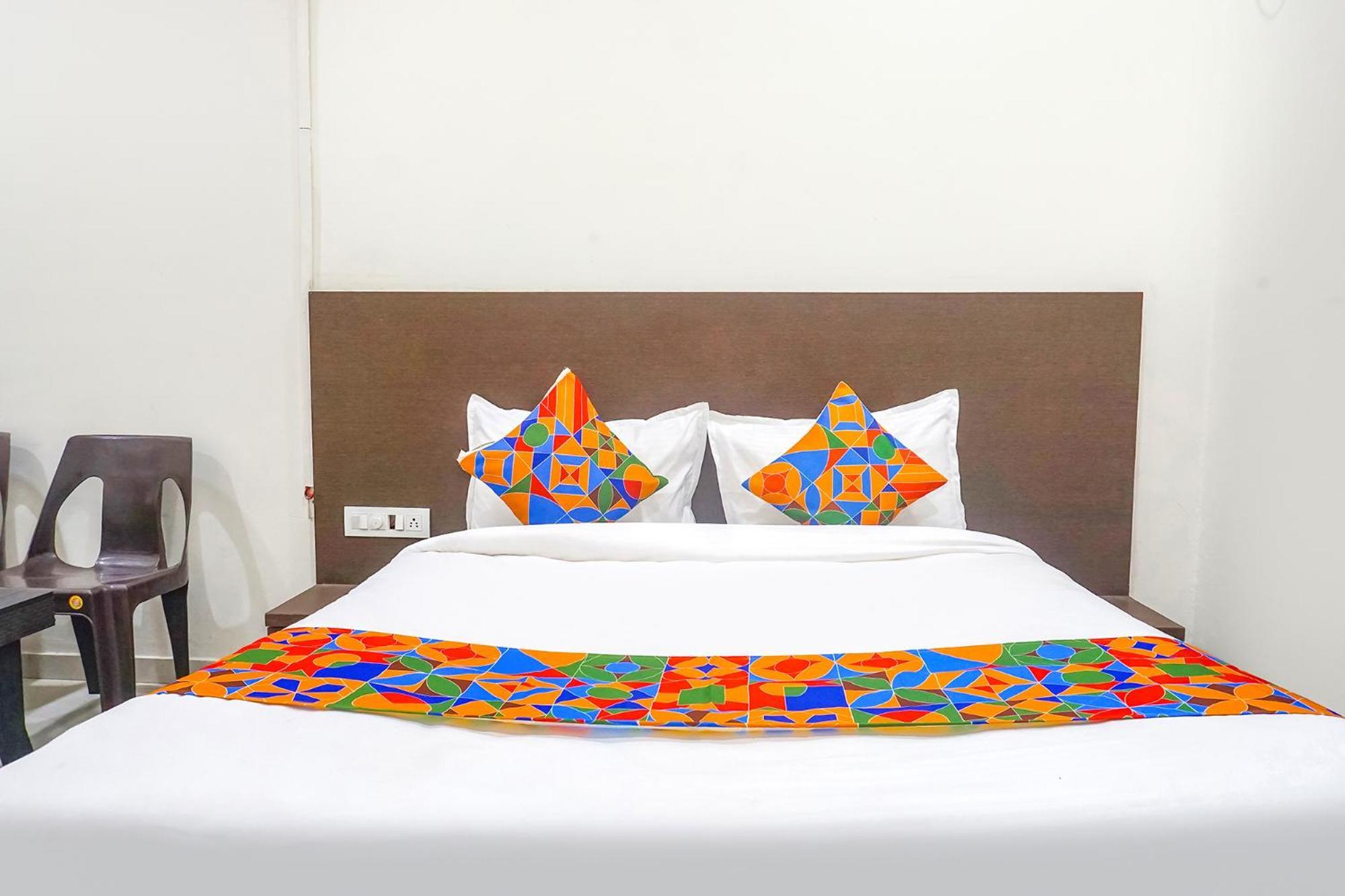 Fabhotel Om Sai - Nr Nashik Railway Station Esterno foto