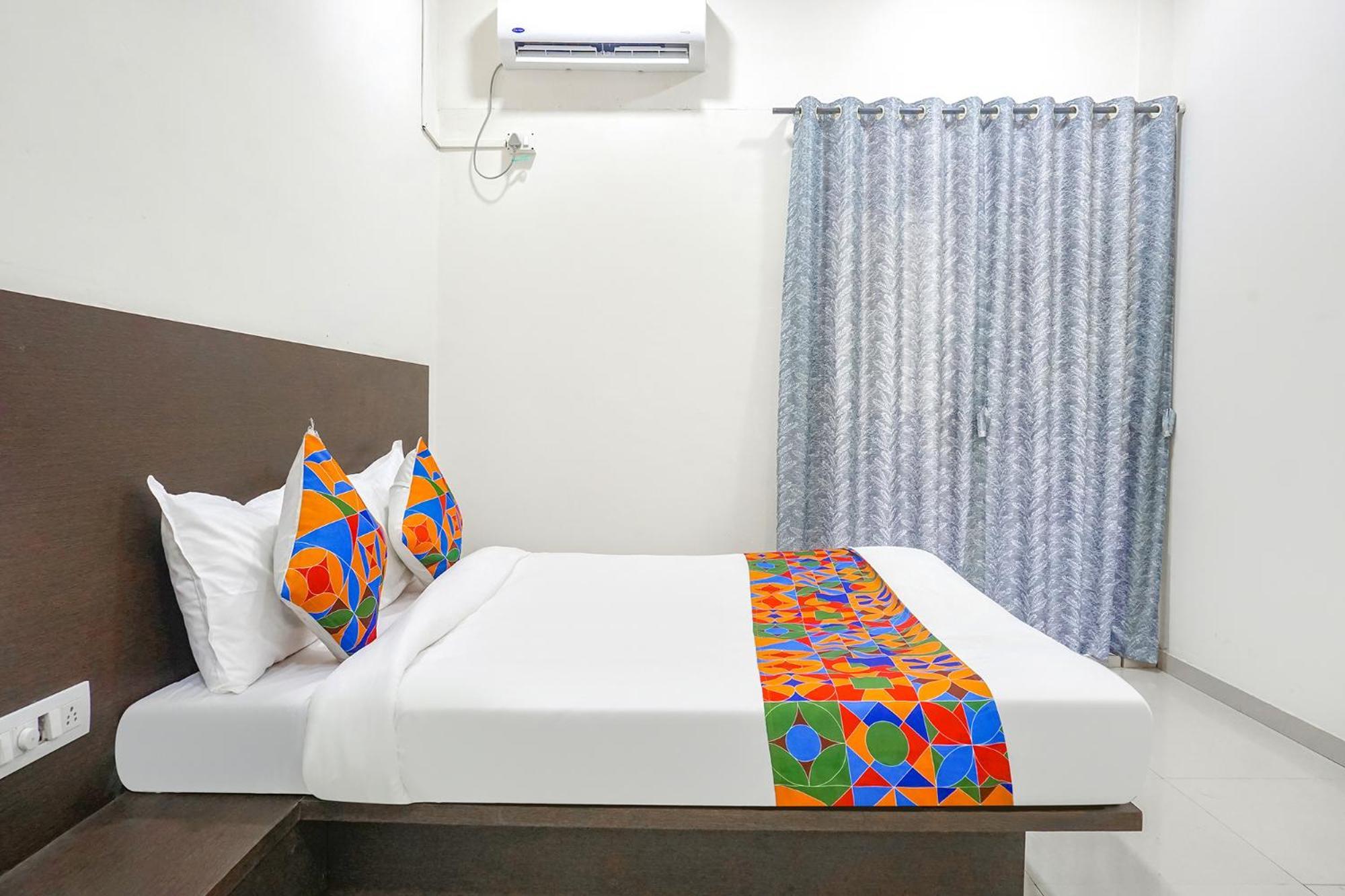 Fabhotel Om Sai - Nr Nashik Railway Station Esterno foto