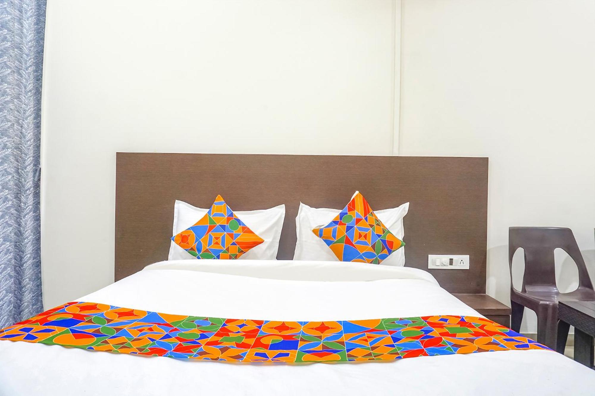 Fabhotel Om Sai - Nr Nashik Railway Station Esterno foto