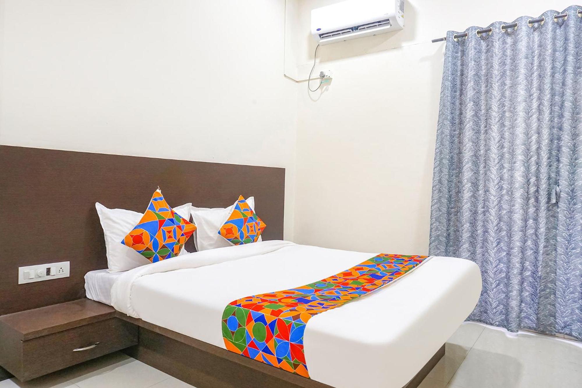 Fabhotel Om Sai - Nr Nashik Railway Station Esterno foto